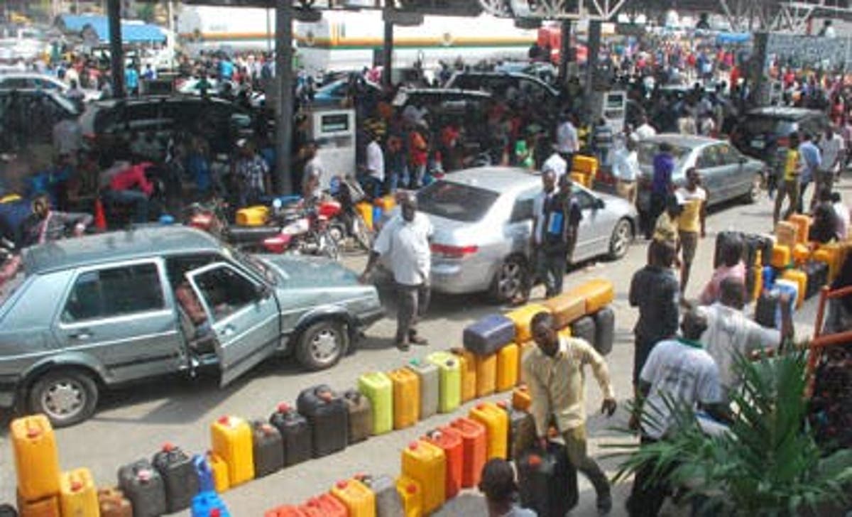 Happening now….. Worsening fuel situation in ondo state.