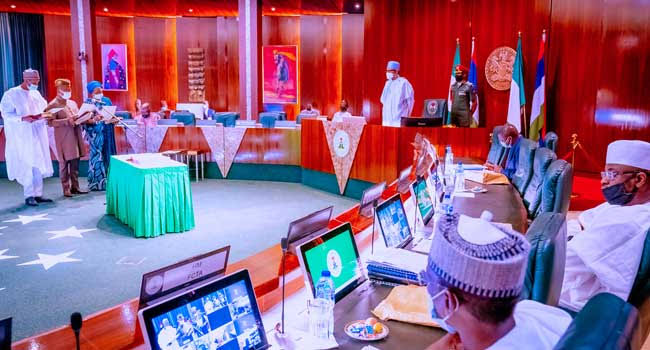 Buhari swears in new Permanent Secretaries