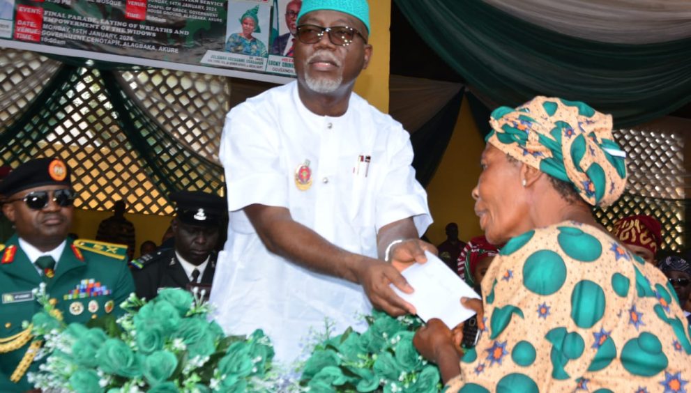 Ondo: Aiyedatiwa distributes N30M loan cheques to wives of fallen heroes