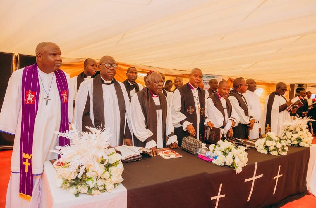 Gov. Aiyedatiwa pays last respects, as late Gen. Jones Arogbofa is buried